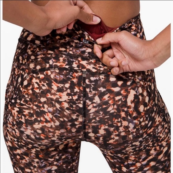 ✨RARE NWT Lululemon Invigorate High Rise Tight 25 inseam Motion Flux Multi Brown - Picture 10 of 11